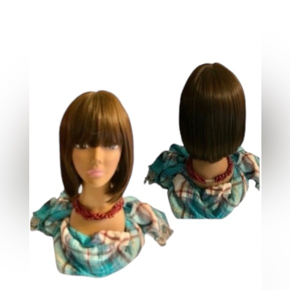 Synthetic Bob Wig - Picture 1 of 6